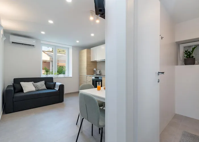 Jasna's Old Town Appartement Trogir